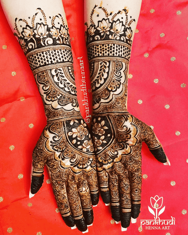 Radiant sialkot Henna Design