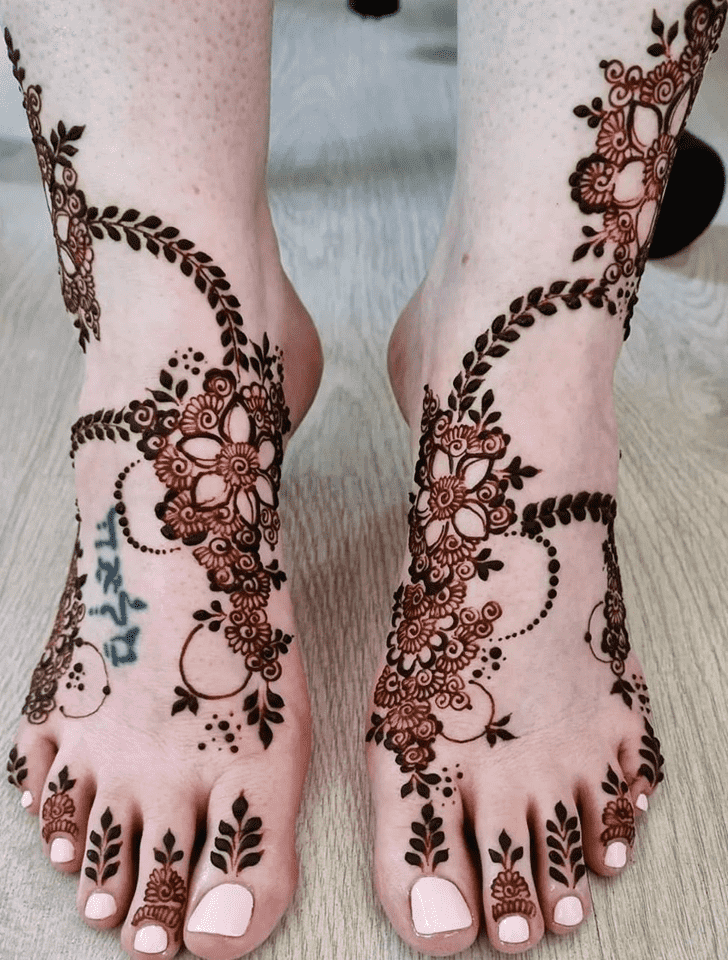 Comely Side Henna Design