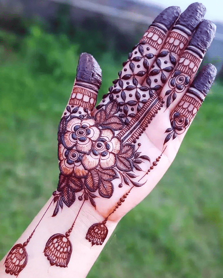 Ideal Side Henna Design