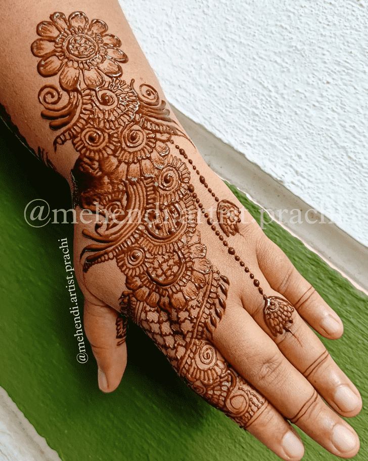 Nice Side Henna Design