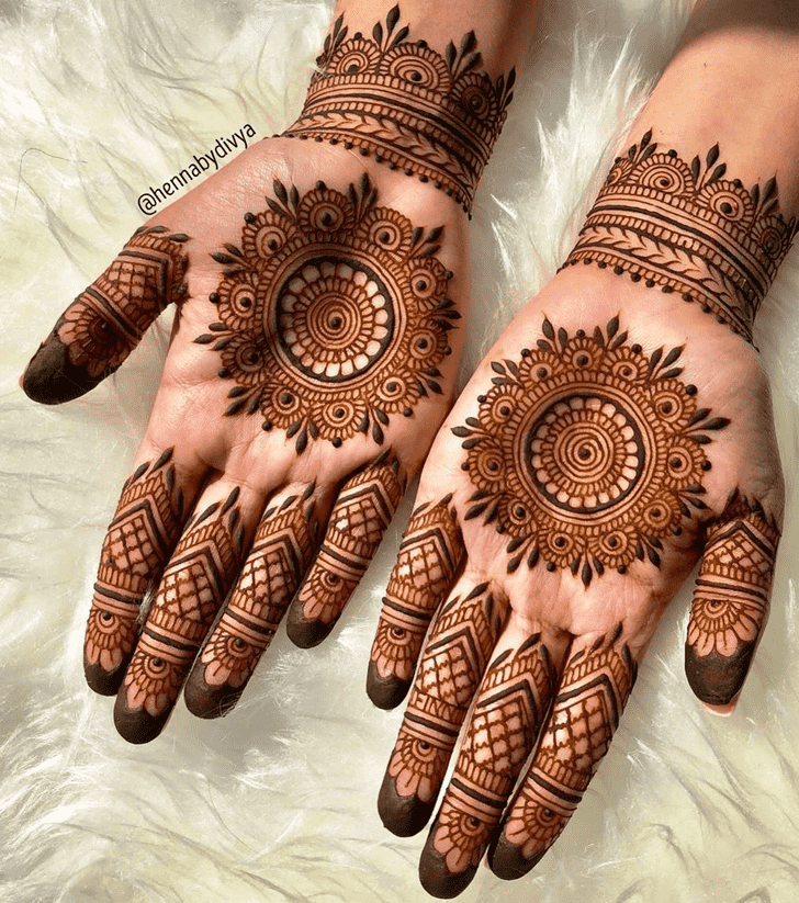 Delicate Simple Palm Henna Design