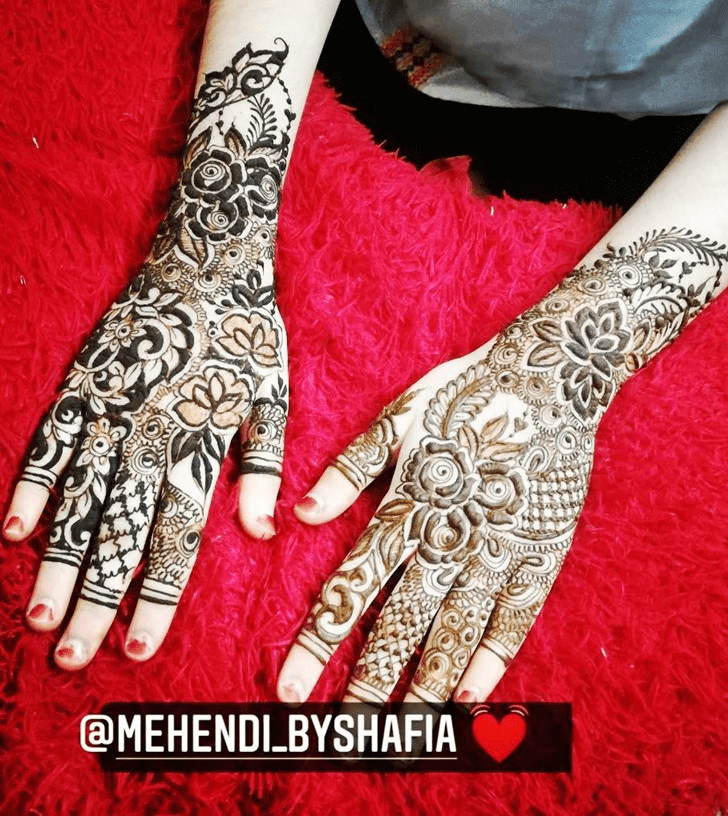 Exquisite Spanish Henna Design