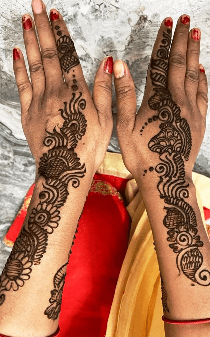 Pretty Spanish Henna Design