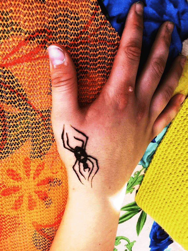 Dazzling Spider Henna design