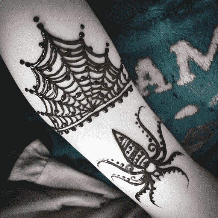 Fascinating Spider Henna design