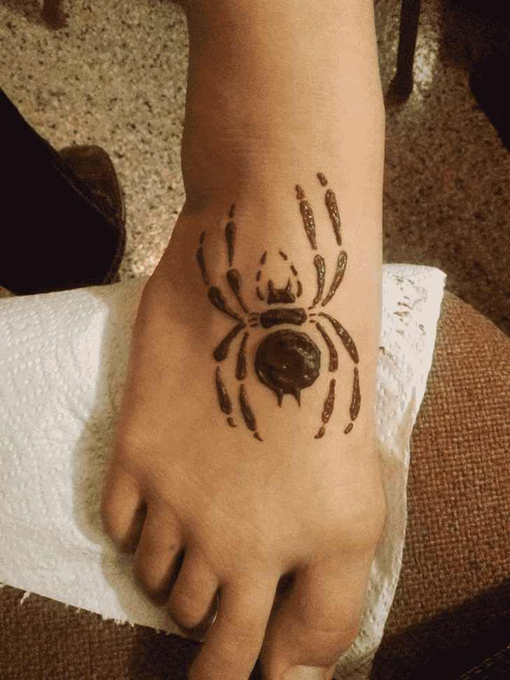 Ravishing Spider Henna design