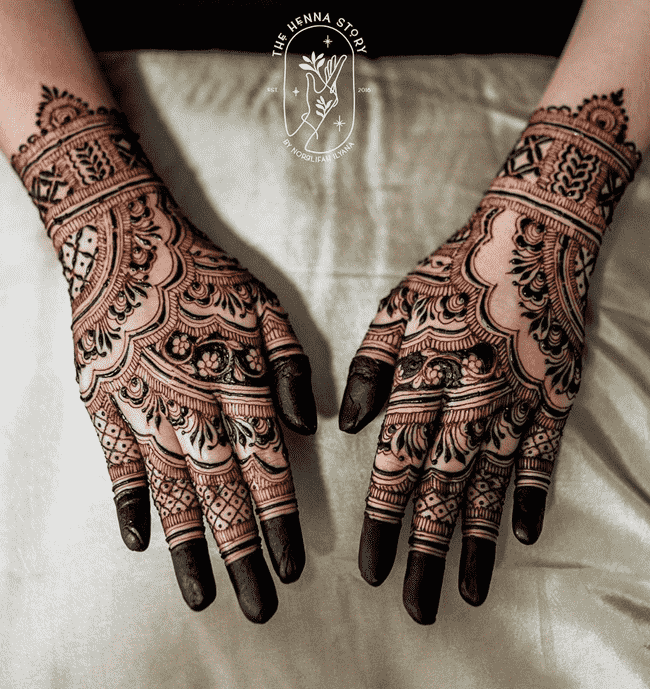 Lovely Srinagar Mehndi Design