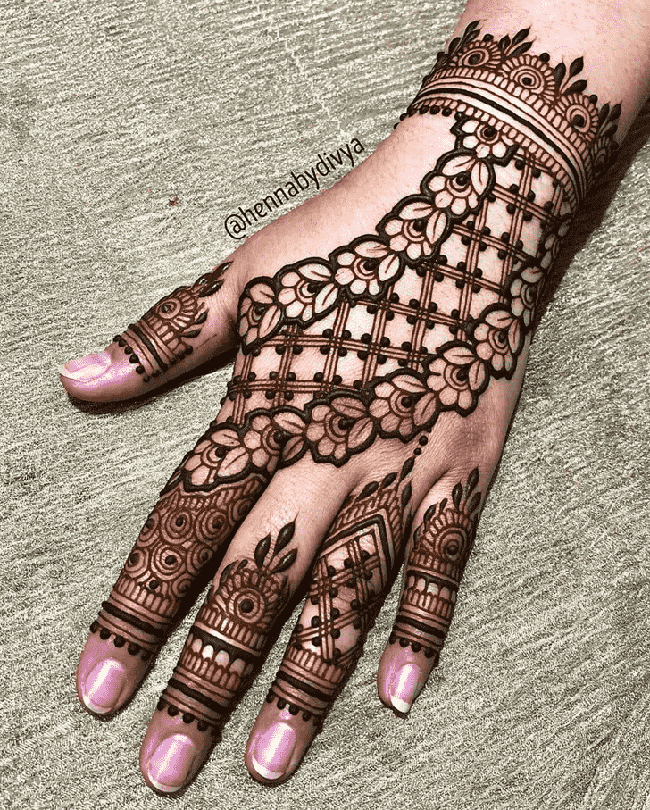 Exquisite Stockholm Henna Design