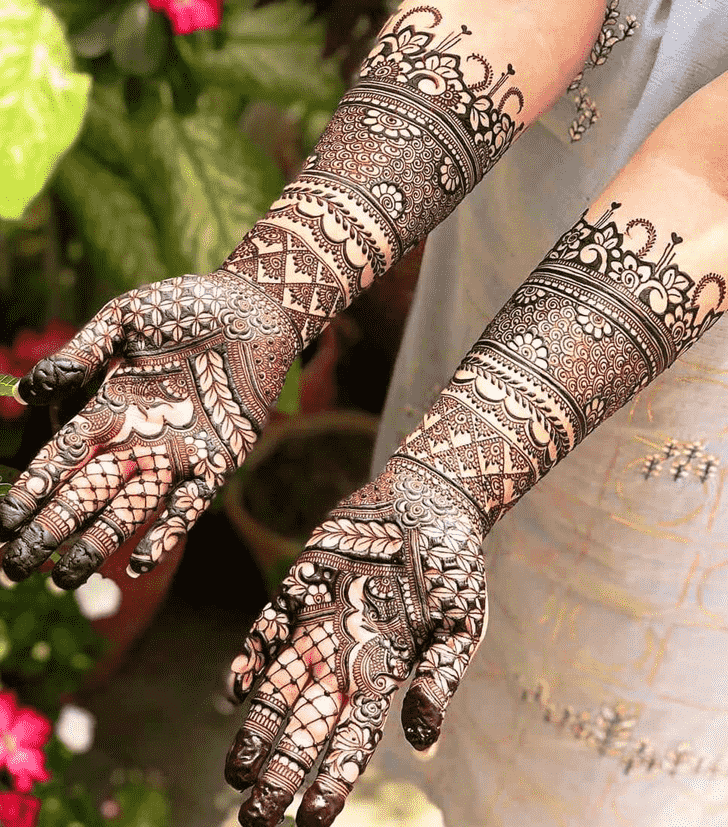 Good Looking Stylish Henna Design