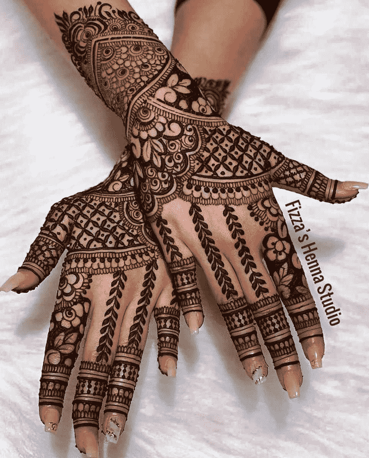 Graceful Stylish Henna Design