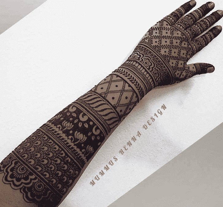 Pleasing Stylish Henna Design