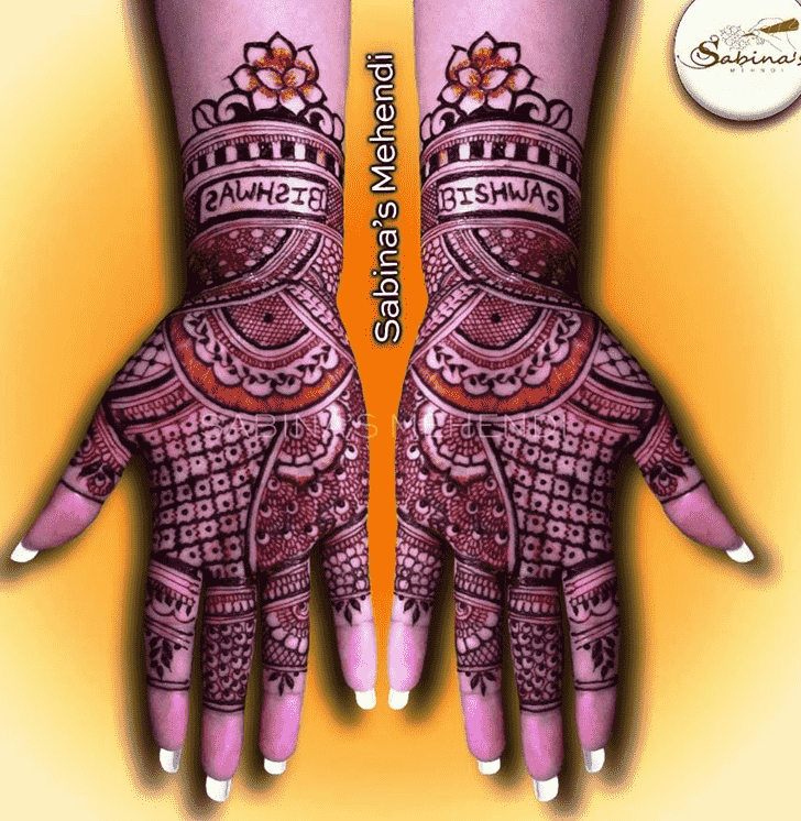 Refined Stylish Henna Design