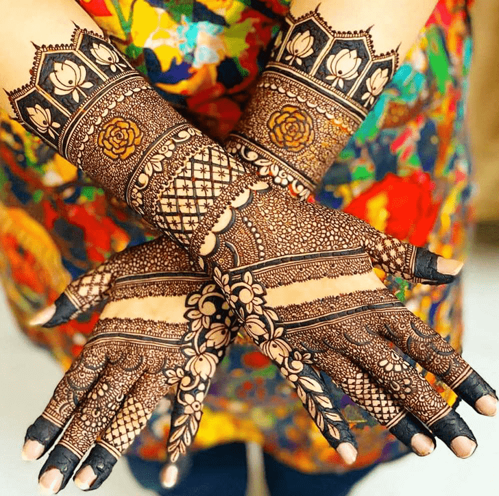 Splendid Stylish Henna Design