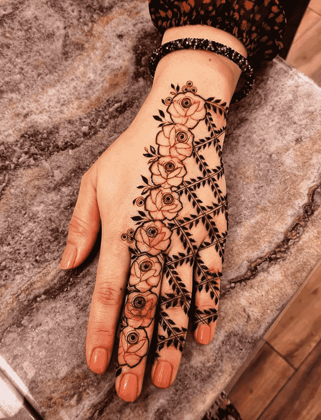 Wonderful Sukkur Mehndi Design