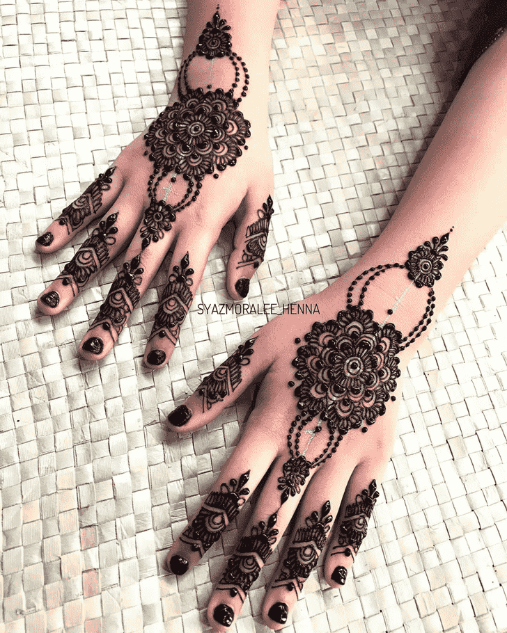 Nice Surat Henna Design