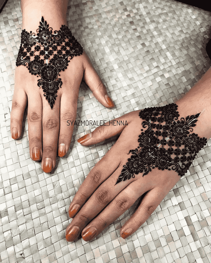 Resplendent Surat Henna Design