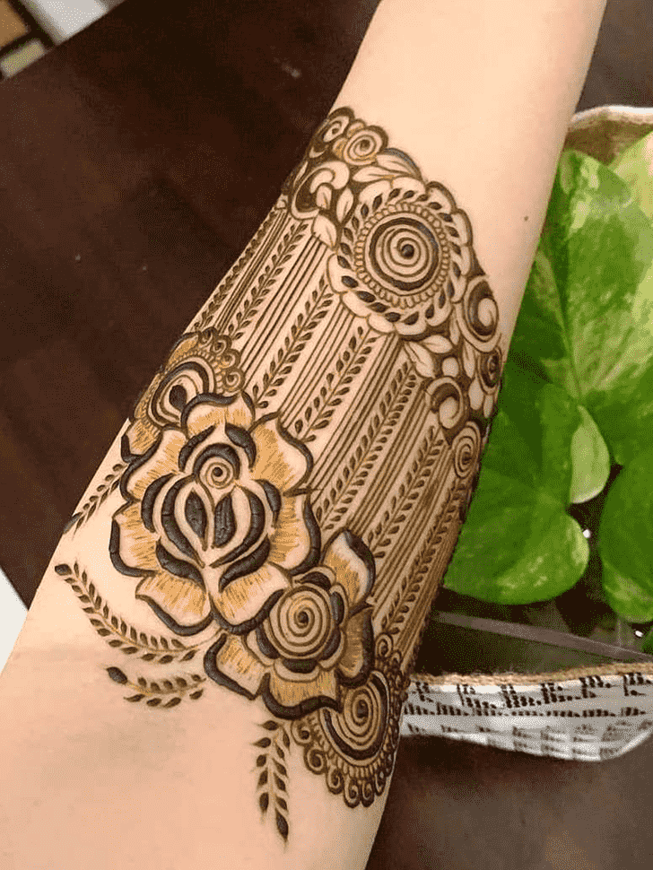 Wonderful Surat Mehndi Design