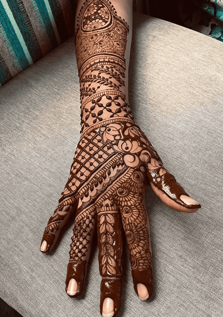 Captivating Sweden Henna Design