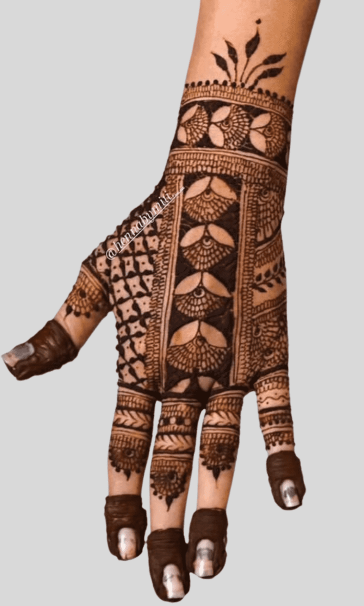 Refined Switzerland Henna Design