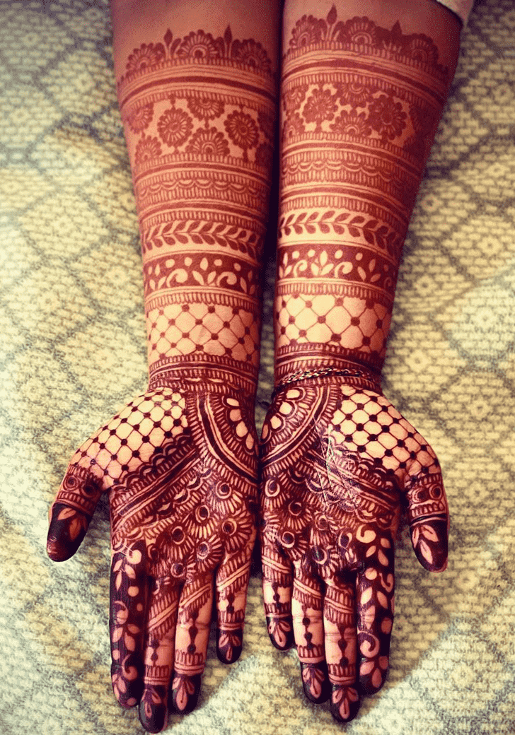 Shapely Sydney Henna Design