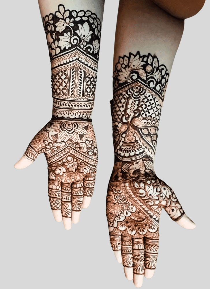 Elegant Temporary Henna Design