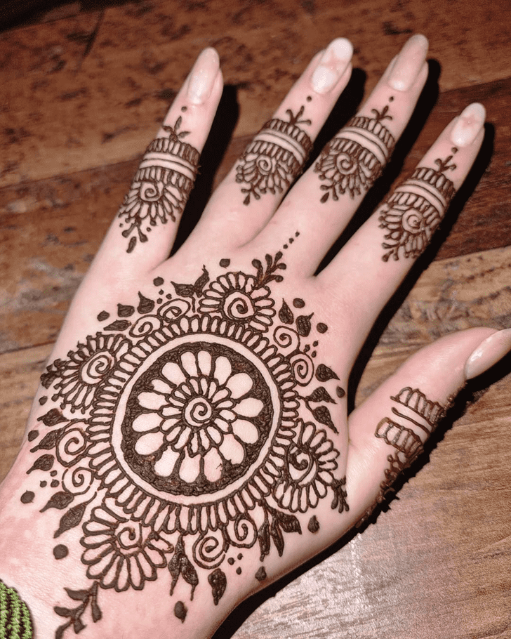 Bewitching Texas Henna Design