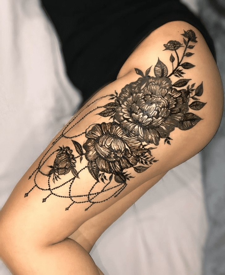 Delightful Thigh Henna Design