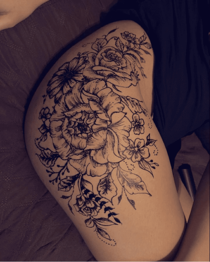 Marvelous Thigh Henna Design