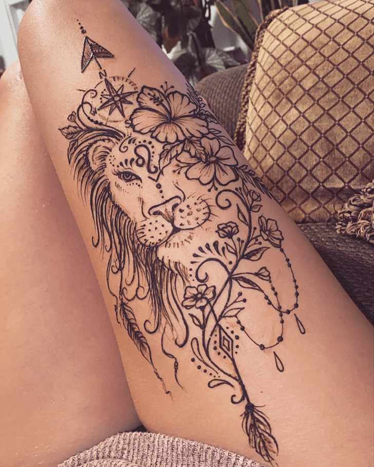 Pulchritudinous Thigh Henna Design