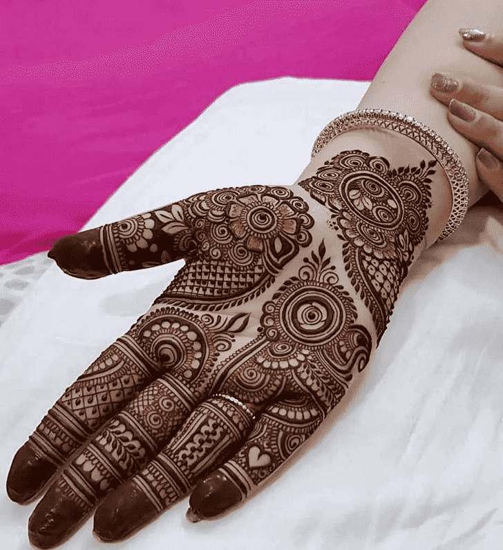 Alluring Thiruvananthapuram Henna Design