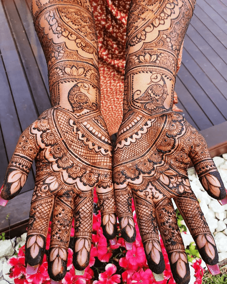 Exquisite Thiruvananthapuram Henna Design