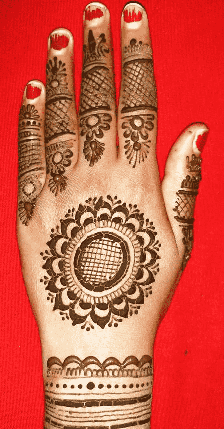 Graceful Tikki Henna Design