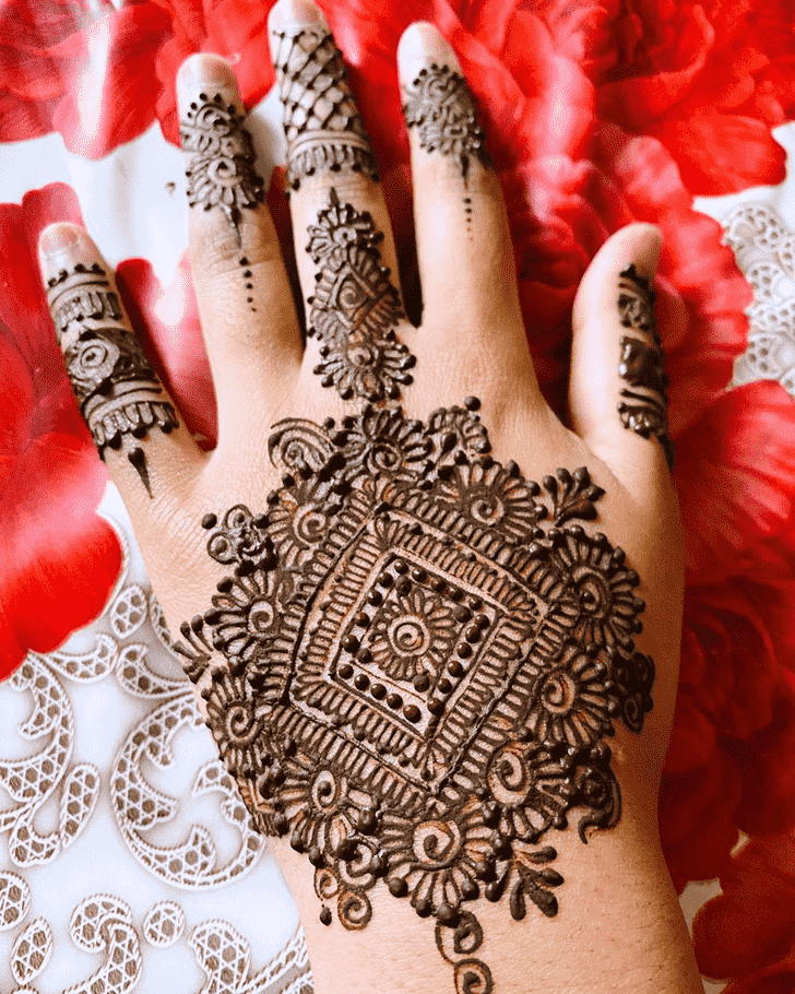 Grand Tikki Henna Design