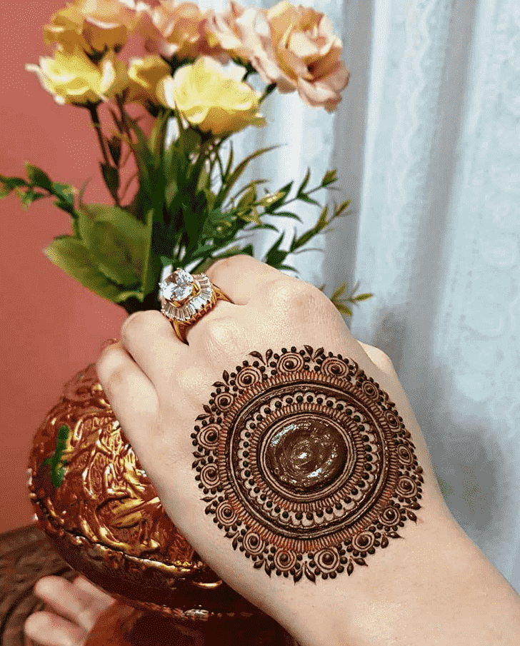 Marvelous Tikki Henna Design