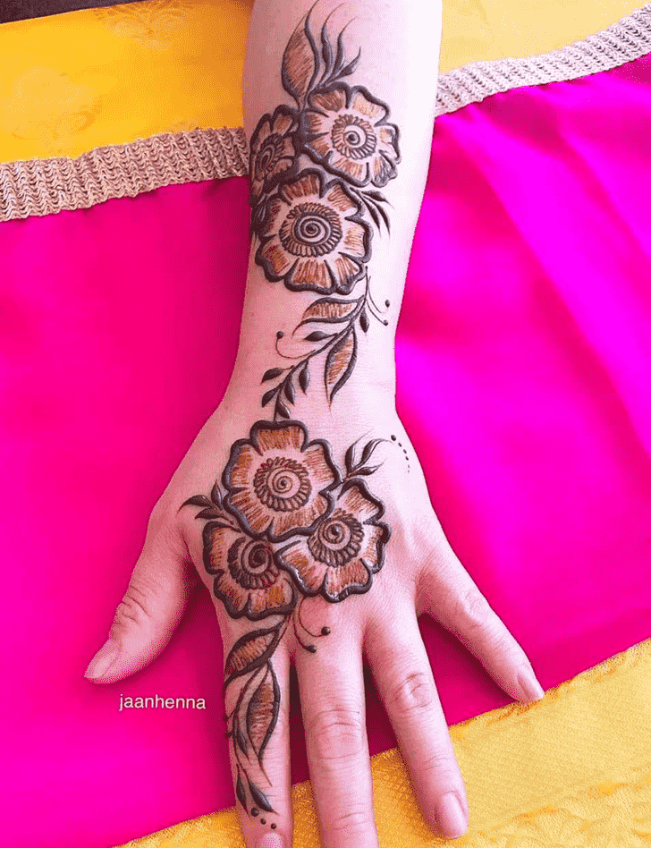 Delightful Toronto Henna Design