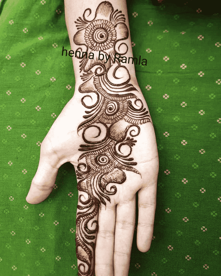 Inviting Toronto Henna Design