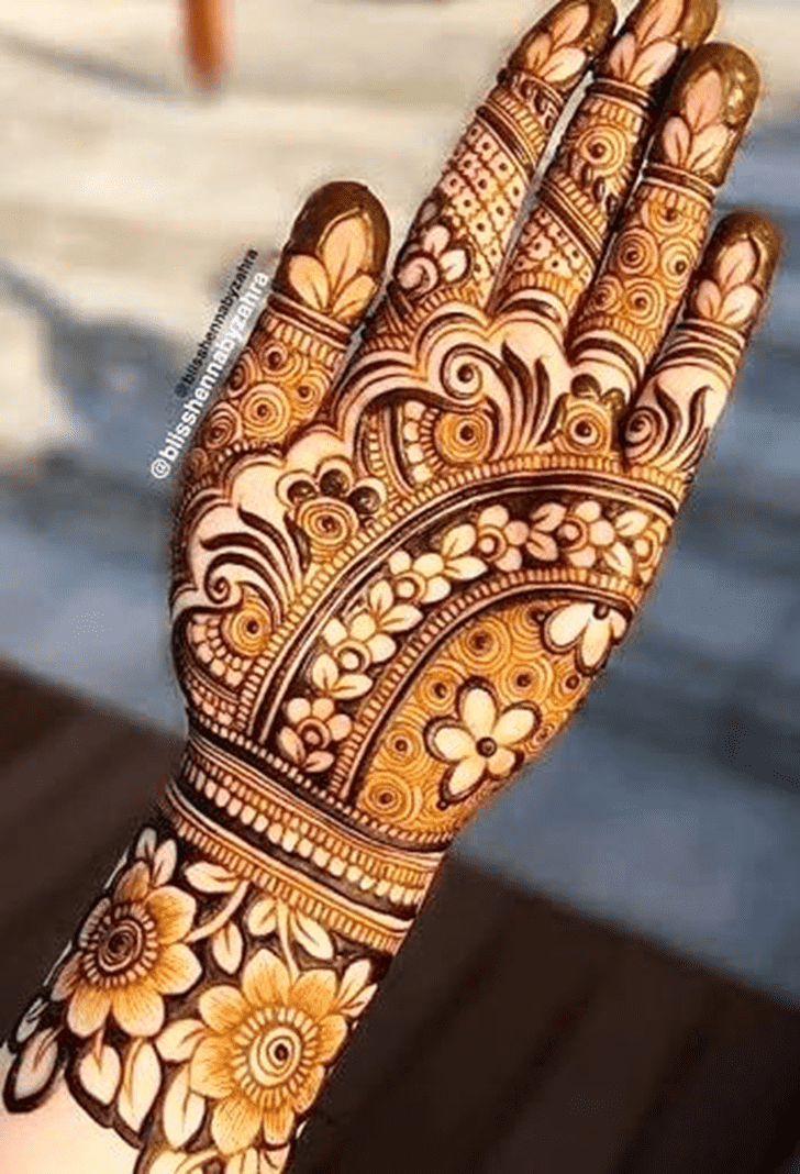 Captivating Trading Mehndi Design