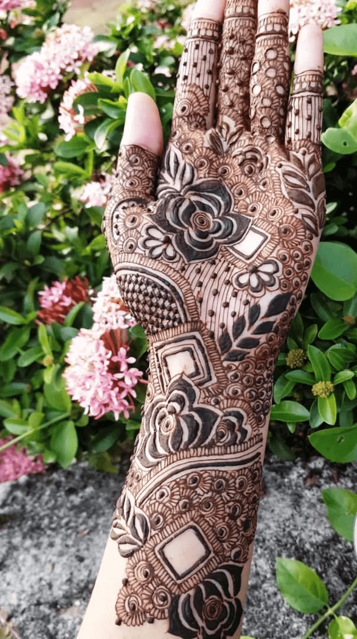 Arm Trading Mehndi Design