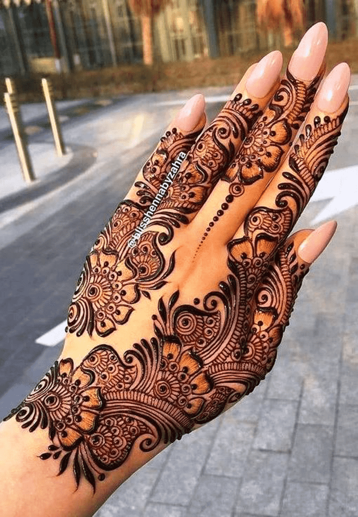 Elegant Trading Mehndi Design