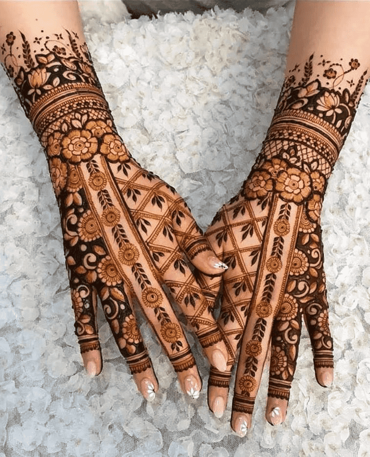 Marvelous Trading Mehndi Design