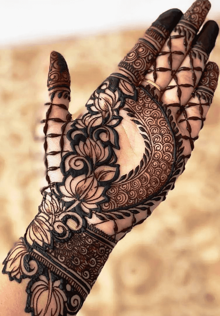 Shapely Trading Mehndi Design