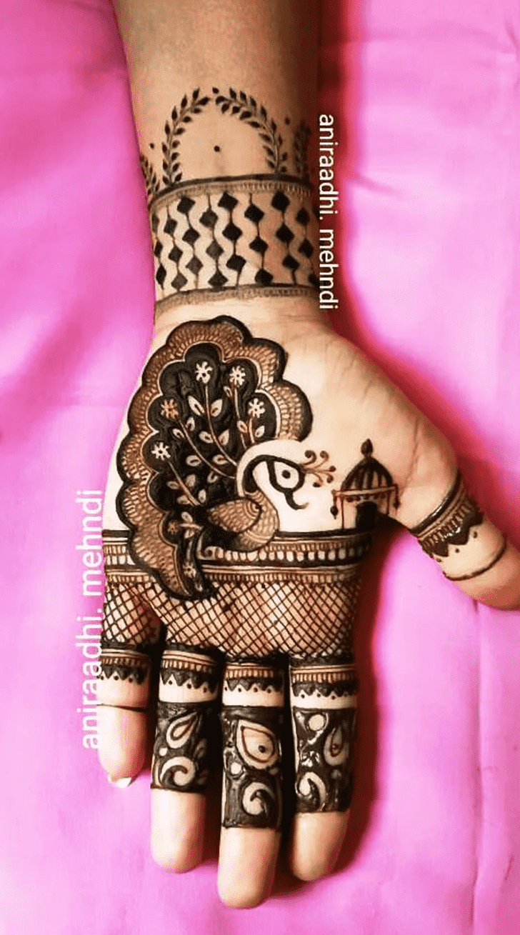 Good Looking Traditional Mehndi Design