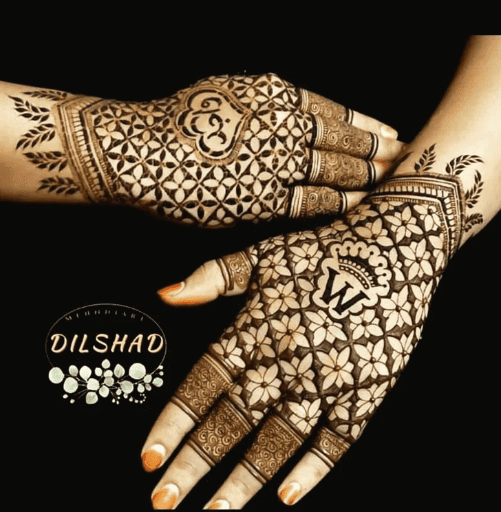 Gorgeous Traditional Mehndi Design