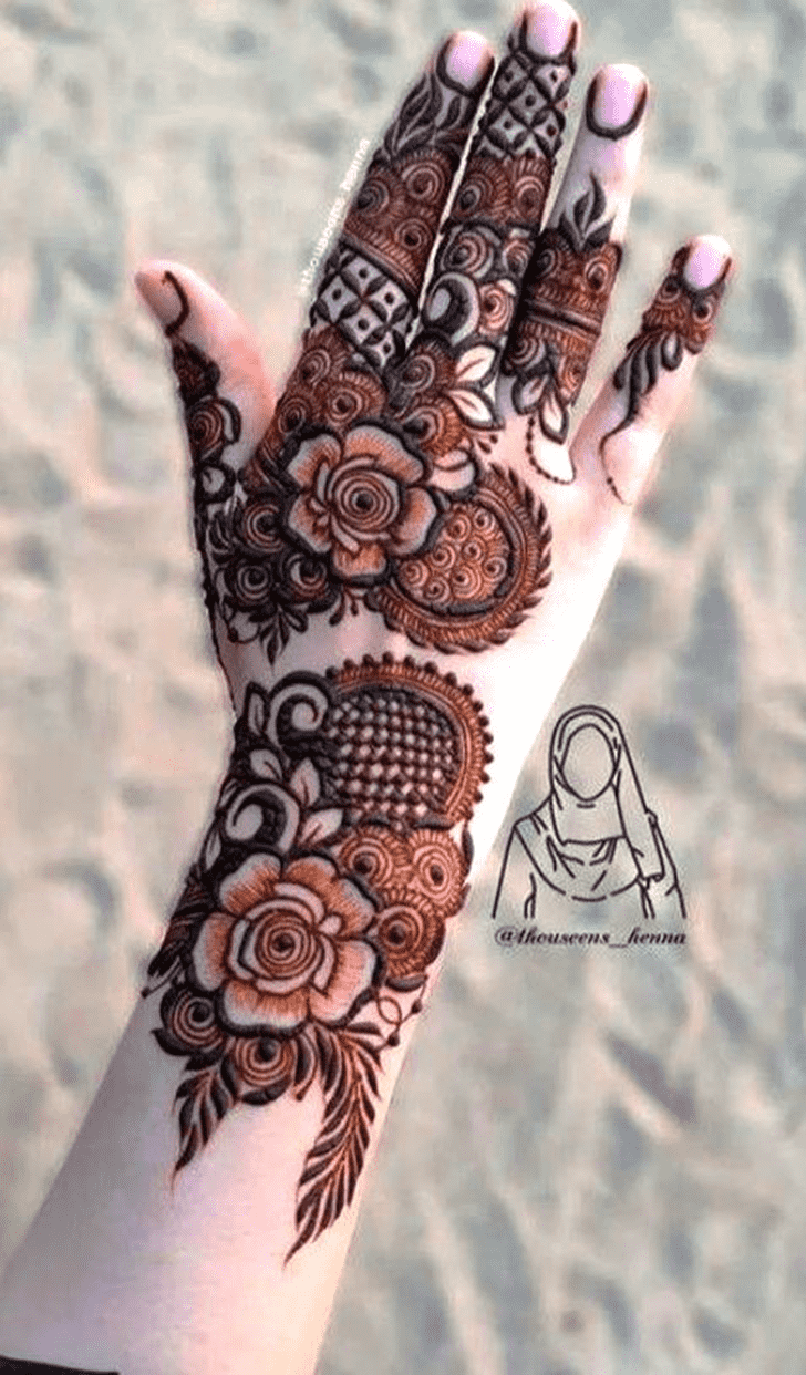 Graceful Traditional Mehndi Design