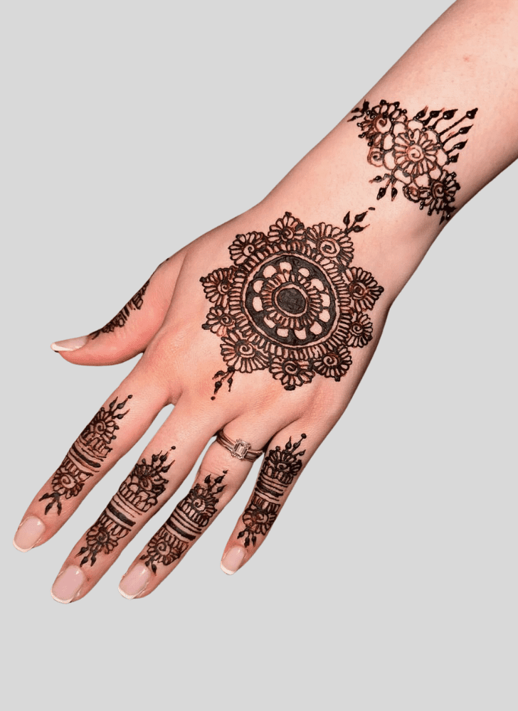 Comely Trend Henna Design