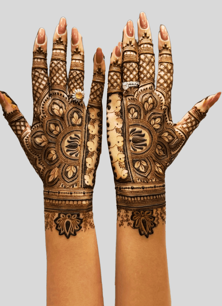 Shapely Trend Henna Design