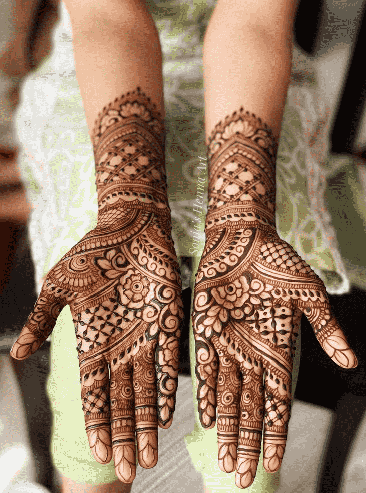 Graceful Turkish Henna design