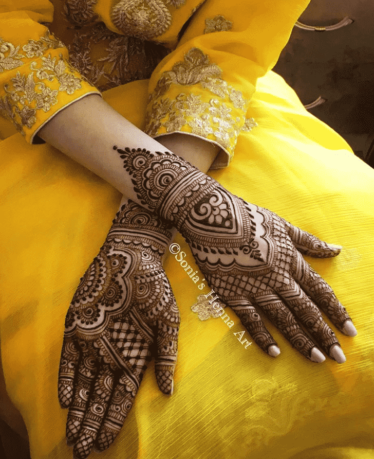 Pretty Turkish Henna design