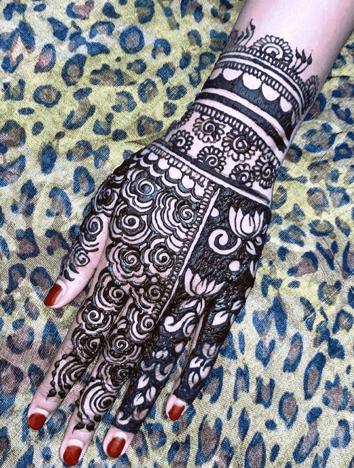 Admirable Udaipur Mehndi Design