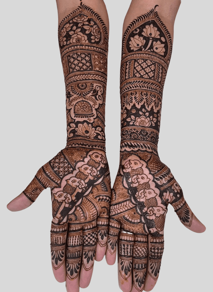 Refined United Arab Emirates Henna Design